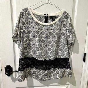 FOREVER 21 PLUS BLACK WHITE MENDALA LACE WAIST BLOUSE
